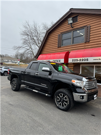 2017 Toyota Tundra 4WD Limited Double Cab 6.5' Bed 5.7L (Natl)