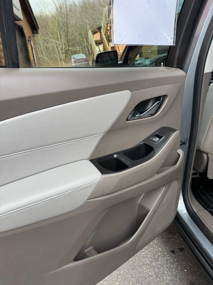 Chevrolet Traverse AWD 4dr LT Leather w/3LT 2018