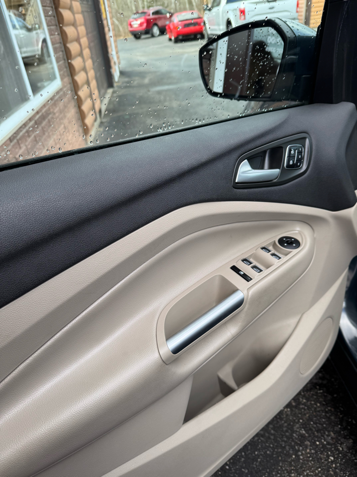 Ford Escape Titanium 4WD 2019