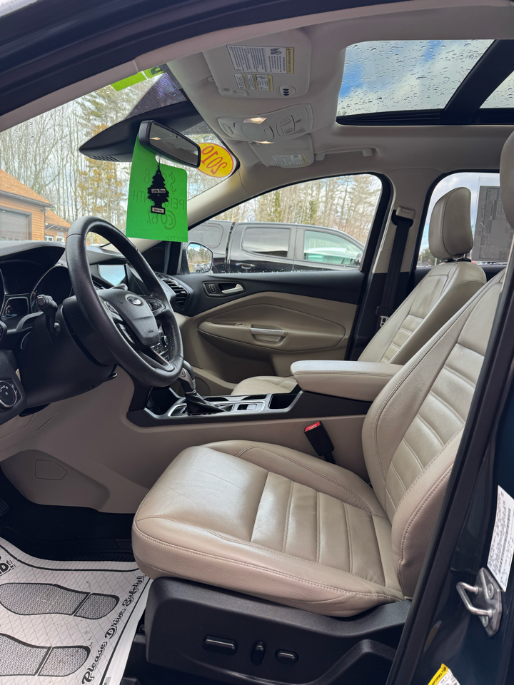 Ford Escape Titanium 4WD 2019