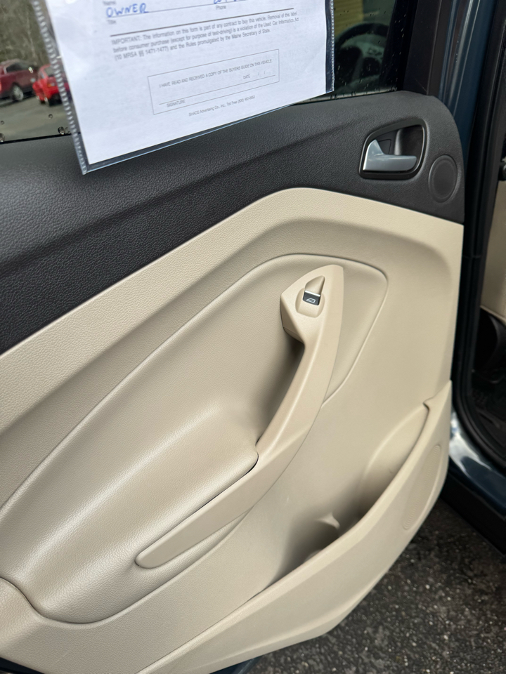 Ford Escape Titanium 4WD 2019