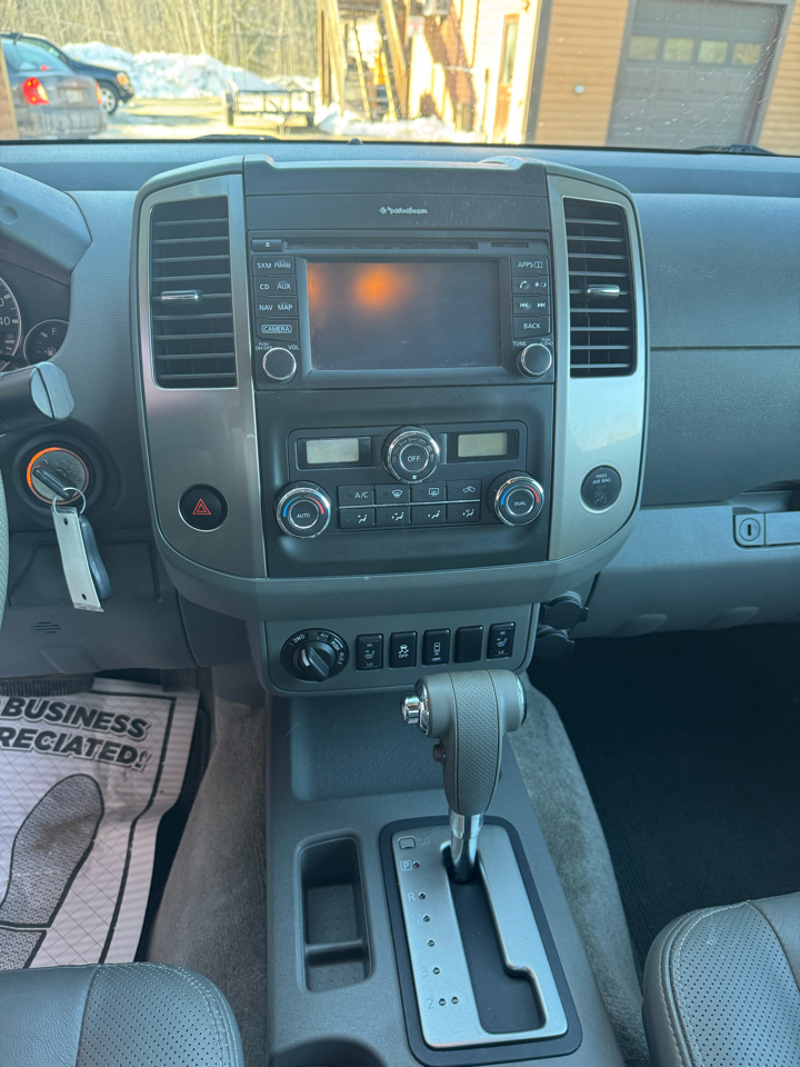 Nissan Frontier  2014