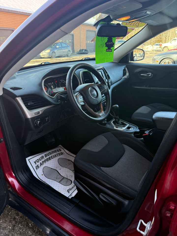 Jeep Cherokee 4WD 4dr Sport 2016