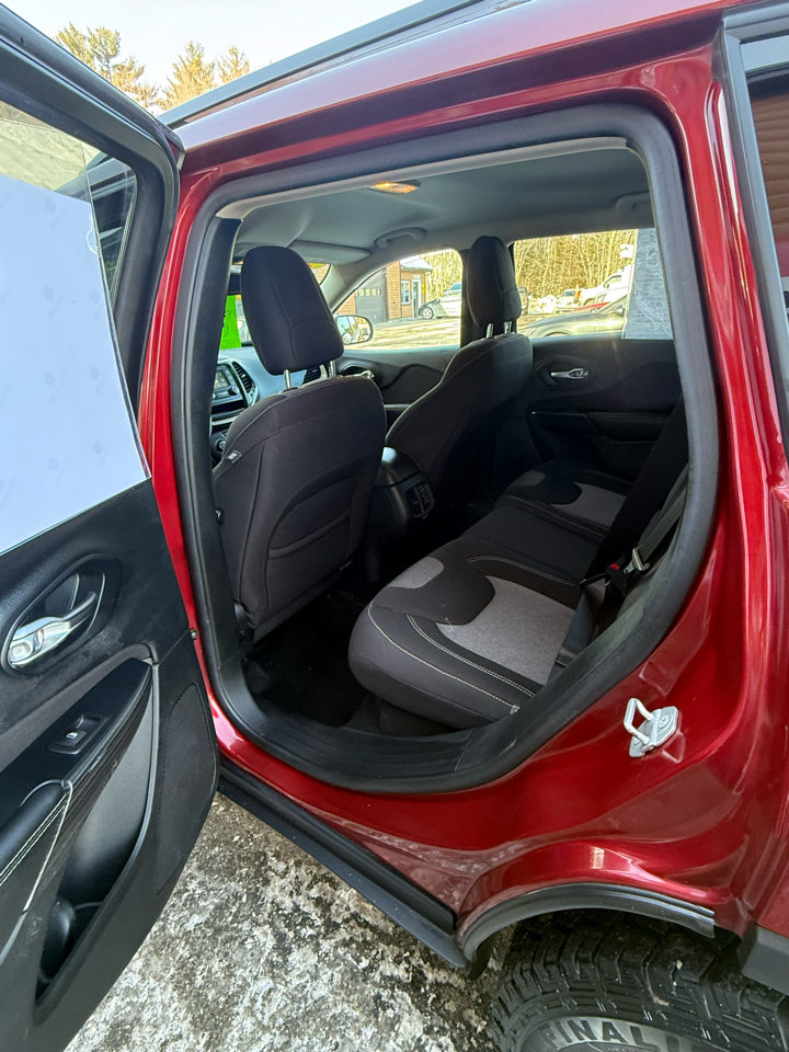 Jeep Cherokee 4WD 4dr Sport 2016