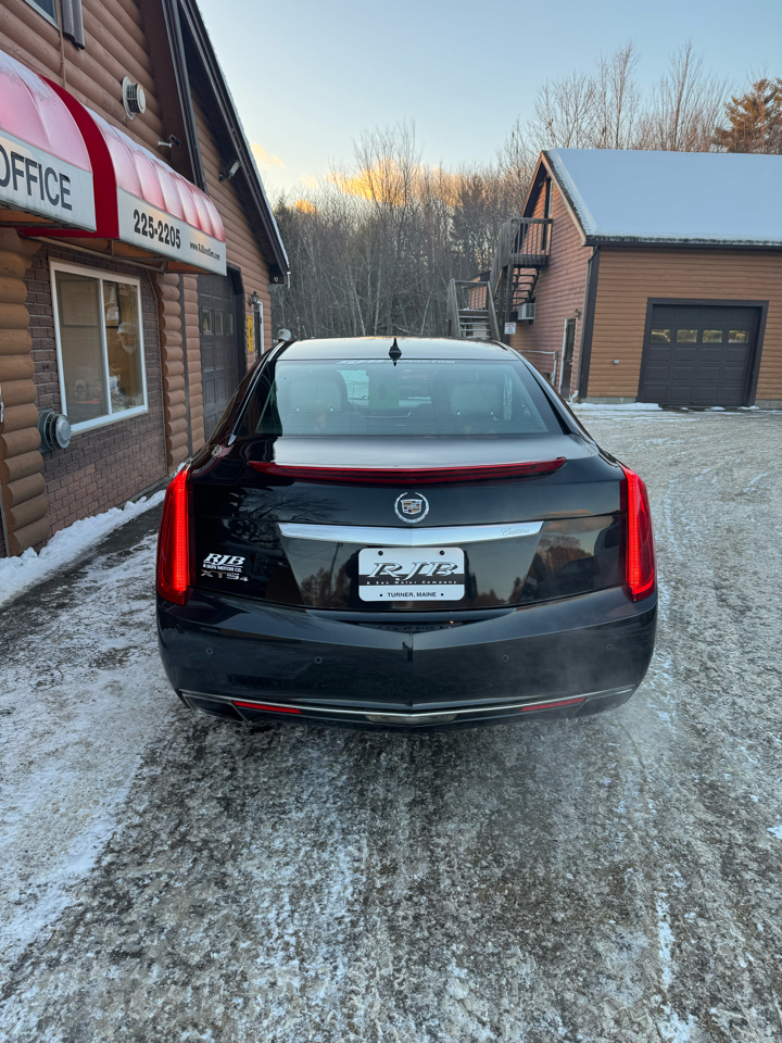 Cadillac XTS 4dr Sdn Platinum AWD 2013
