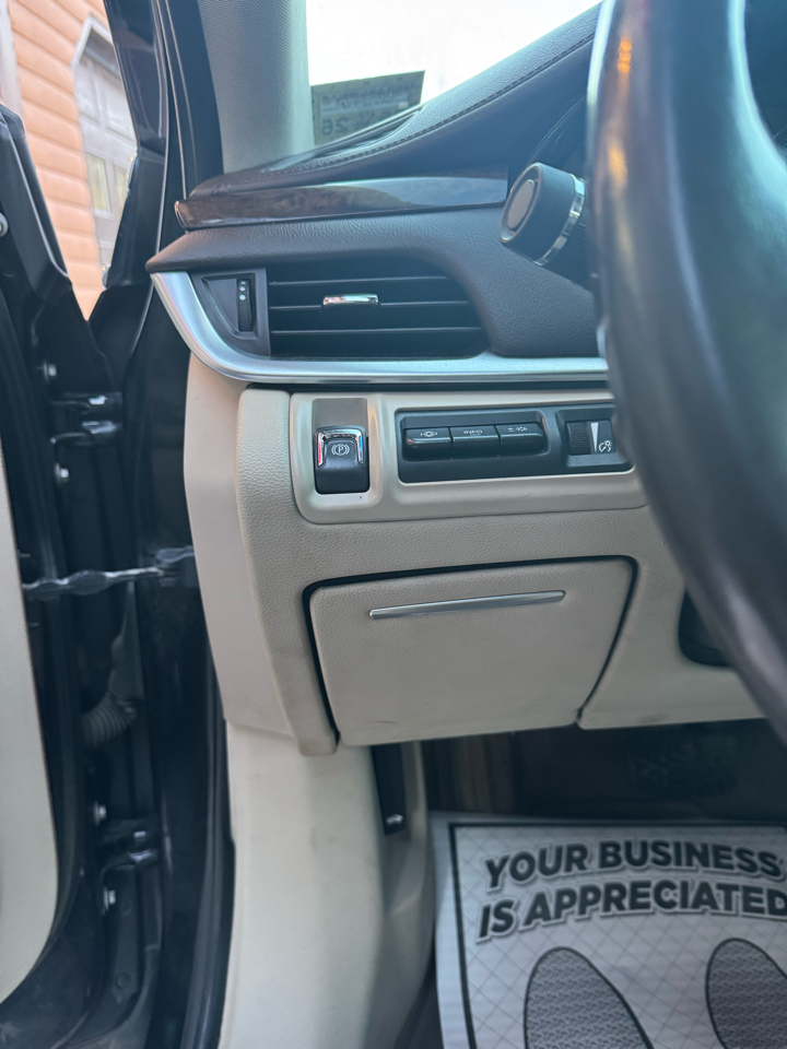 Cadillac XTS 4dr Sdn Platinum AWD 2013