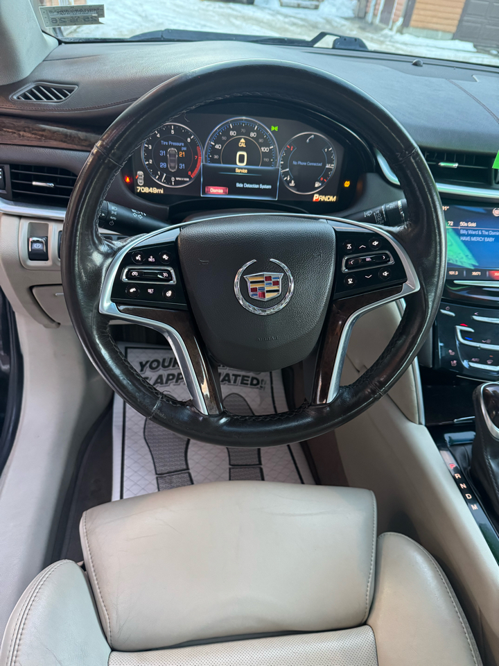 Cadillac XTS 4dr Sdn Platinum AWD 2013