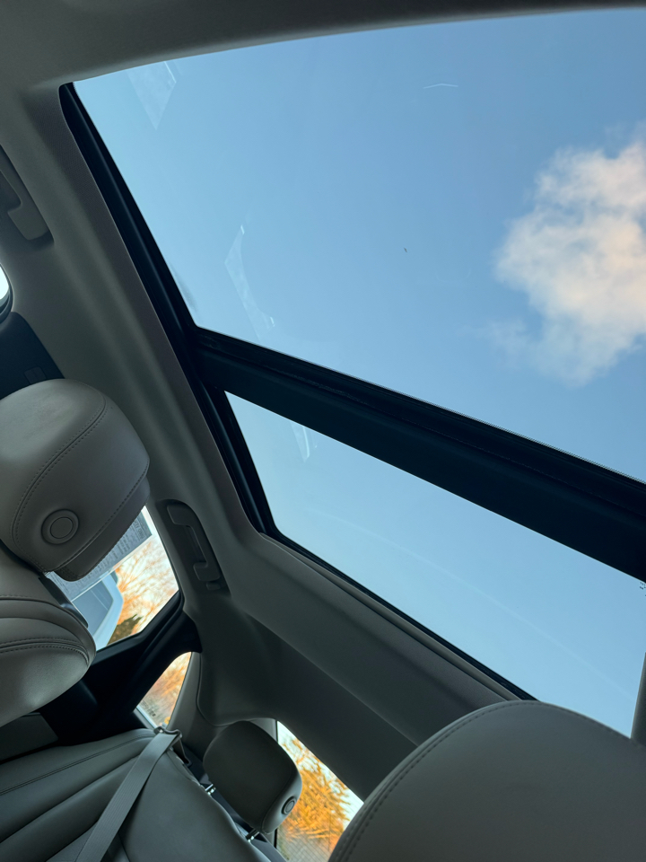 Cadillac XTS 4dr Sdn Platinum AWD 2013