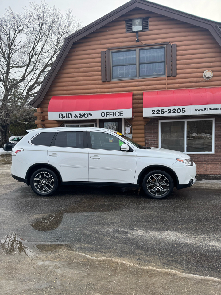 Mitsubishi Outlander 4WD 4dr GT 2015