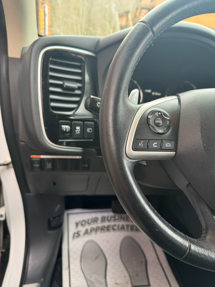 Mitsubishi Outlander 4WD 4dr GT 2015