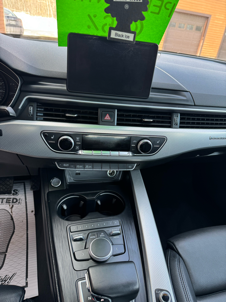 Audi A4 Premium 45 TFSI quattro 2019