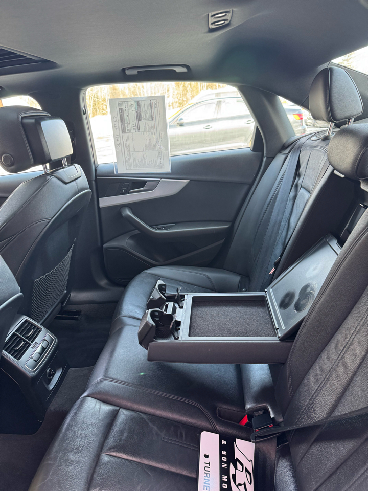 Audi A4 Premium 45 TFSI quattro 2019