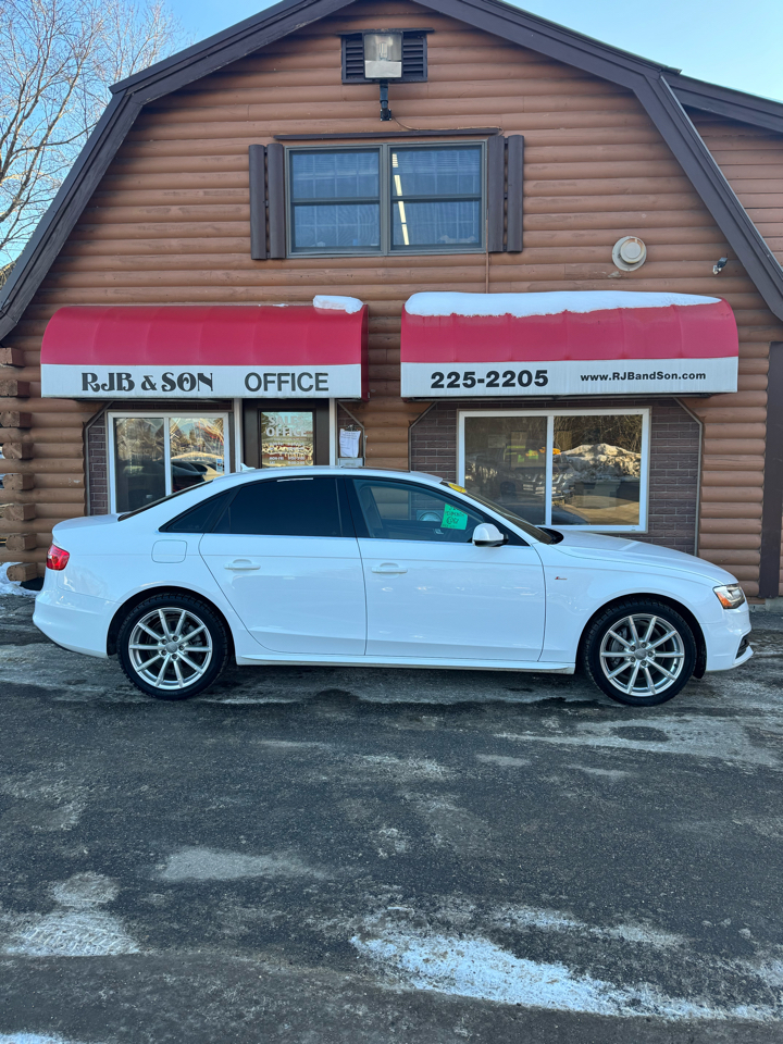 Audi A4 4dr Sdn Auto quattro 2.0T Premium Plus 2015
