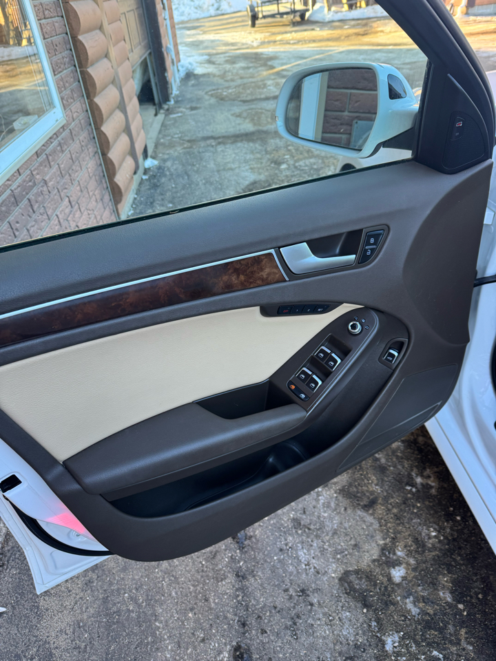 Audi A4 4dr Sdn Auto quattro 2.0T Premium Plus 2015