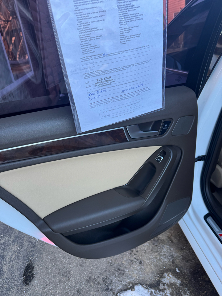 Audi A4 4dr Sdn Auto quattro 2.0T Premium Plus 2015