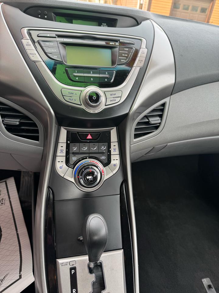 Hyundai Elantra 4dr Sdn Auto GLS PZEV (Ulsan Plant) *Ltd Avail* 2013