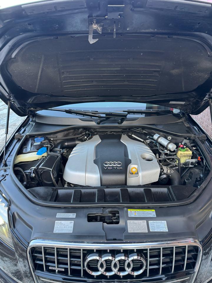 Audi Q7 quattro 4dr 3.0L TDI Premium Plus 2015