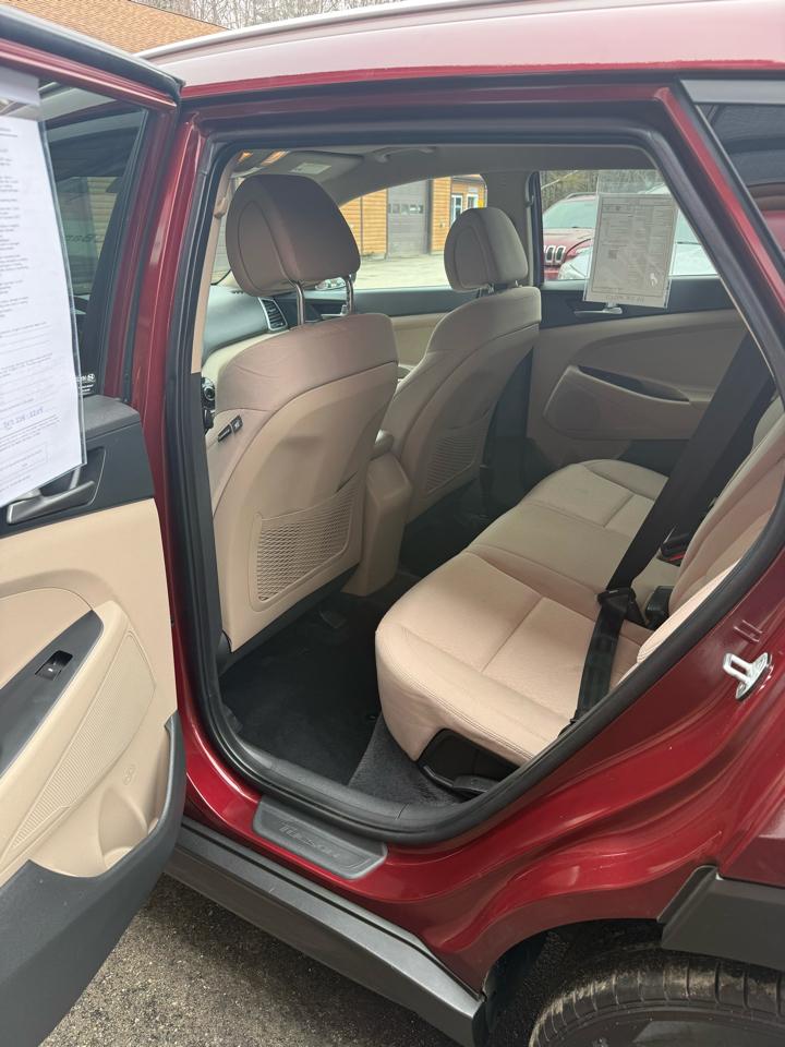 Hyundai Tucson AWD 4dr Sport w/Beige Int 2016