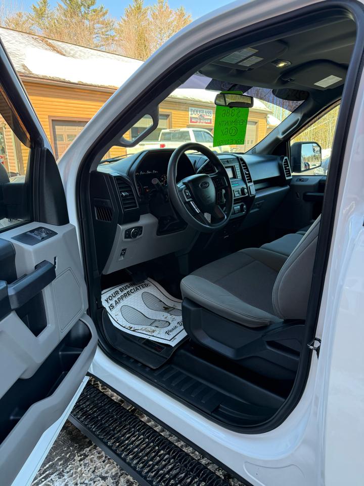 Ford F-150 4WD Reg Cab 122.5" XL 2016