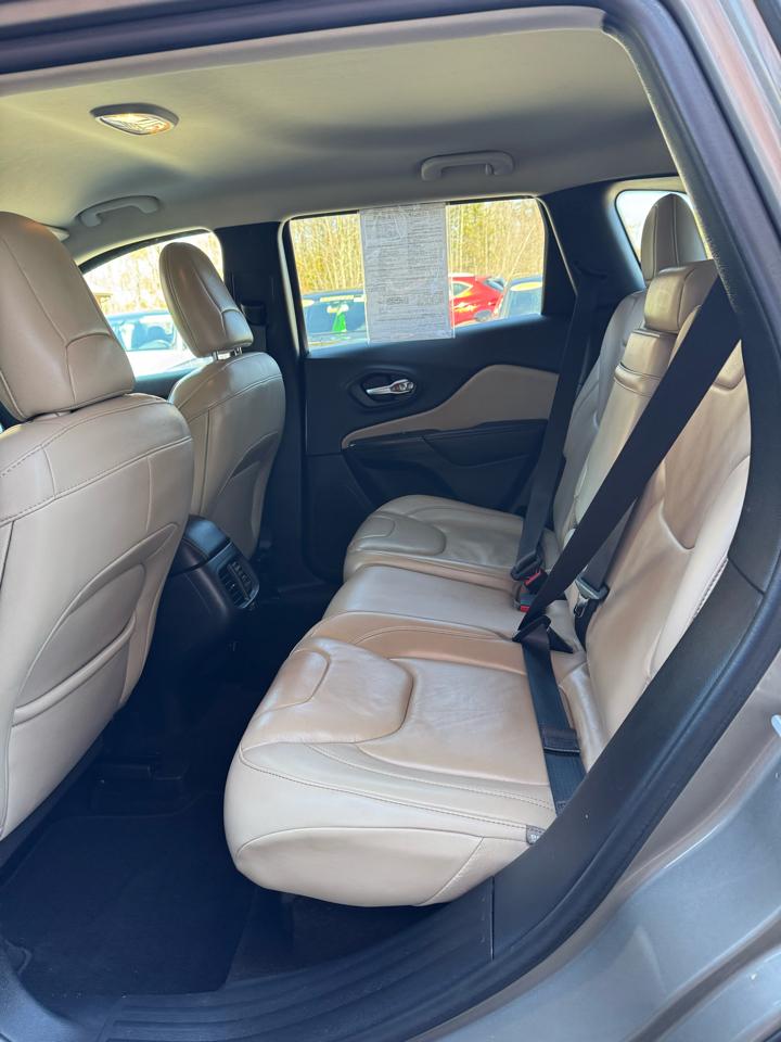 Jeep Cherokee 4WD 4dr Limited 2016