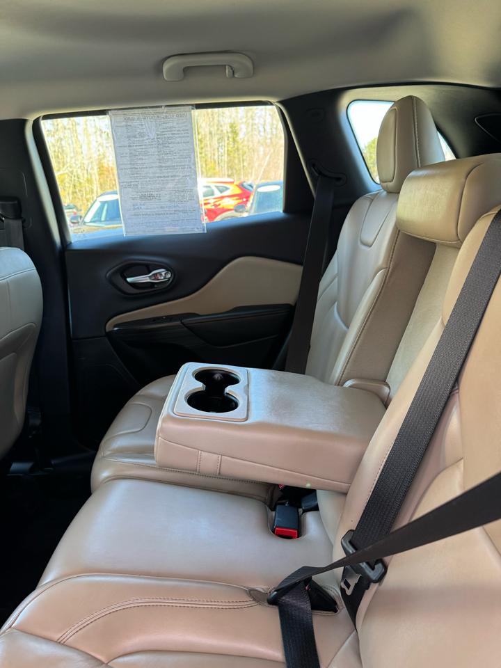 Jeep Cherokee 4WD 4dr Limited 2016