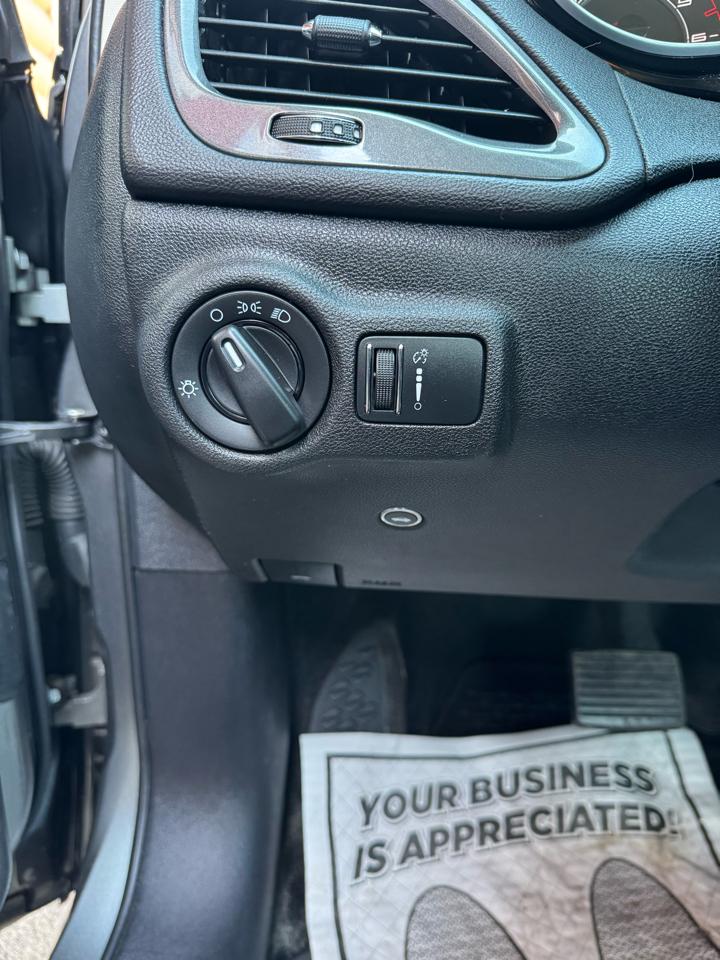 Dodge Dart 4dr Sdn SE 2013