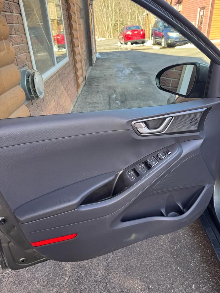 Hyundai Ioniq Hybrid Blue Hatchback 2020