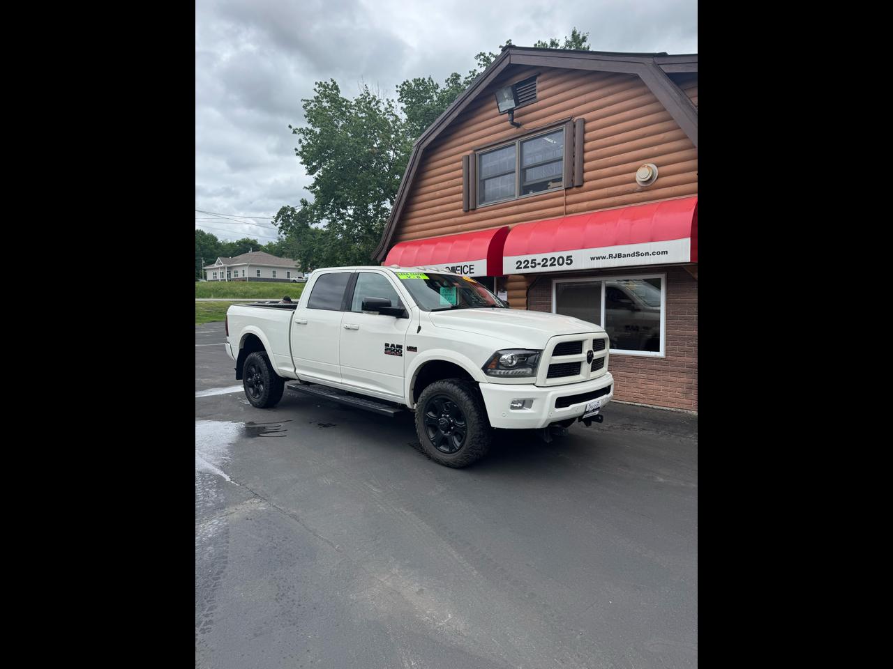 2016 RAM 2500 4WD Crew Cab 149" Laramie