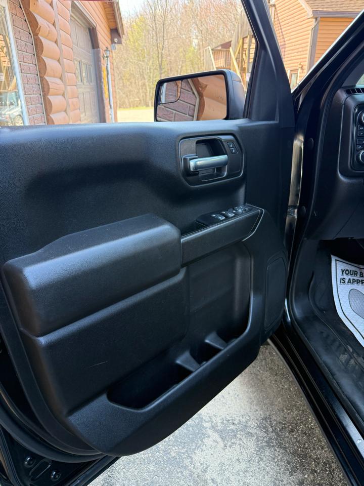 Chevrolet Silverado 1500 LTD 4WD Crew Cab 147" Custom Trail Boss 2022