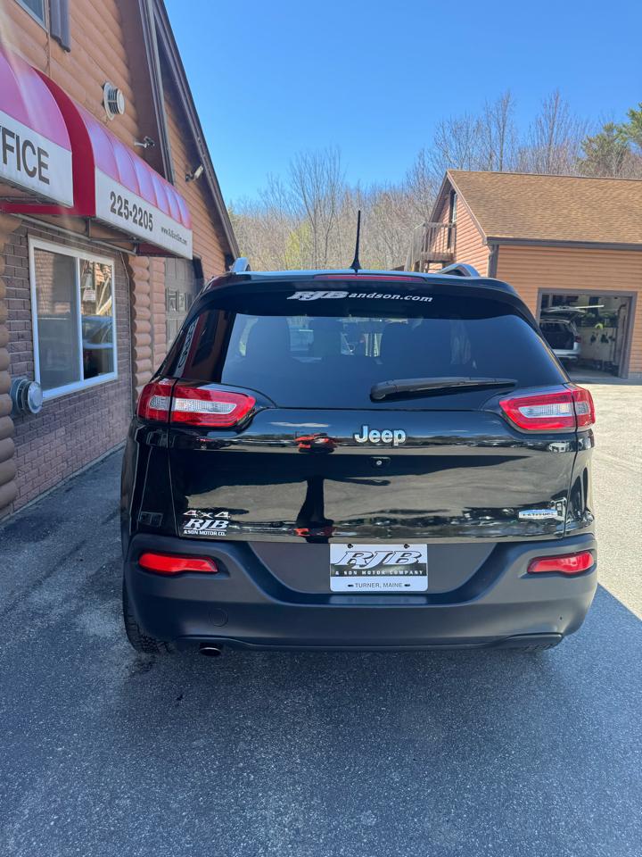 Jeep Cherokee 4WD 4dr Latitude 2015