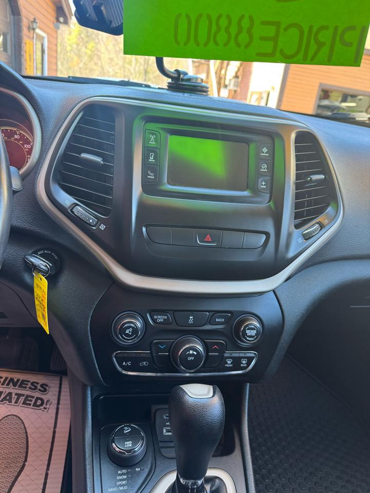 Jeep Cherokee 4WD 4dr Latitude 2015