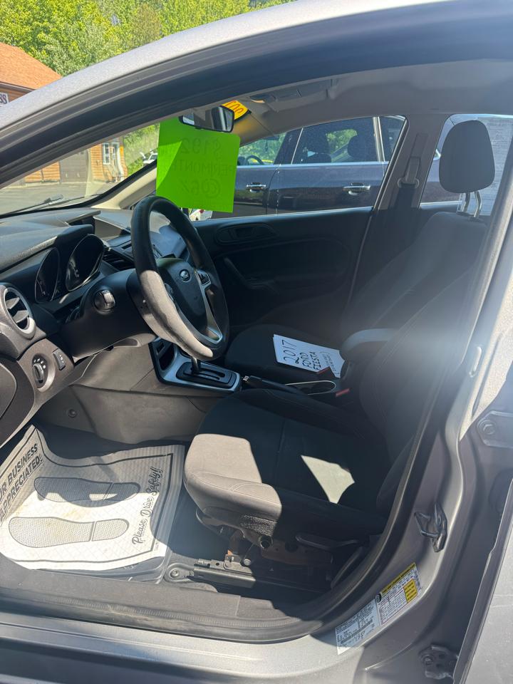 Ford Fiesta SE Sedan 2017