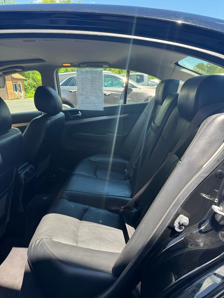Infiniti G37 Sedan 4dr x AWD 2013