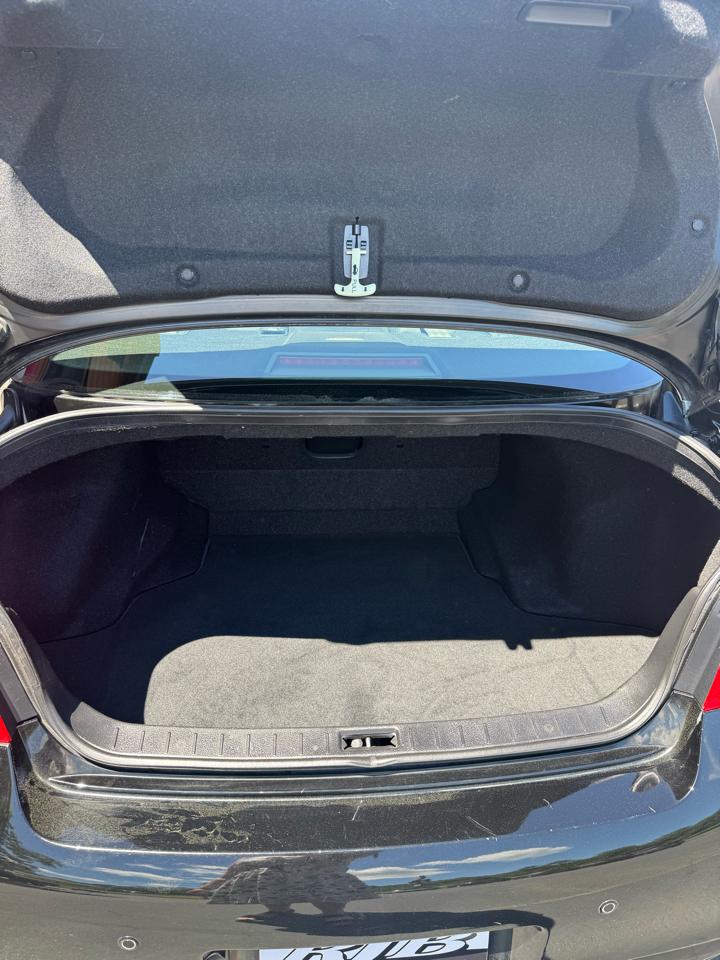 Infiniti G37 Sedan 4dr x AWD 2013