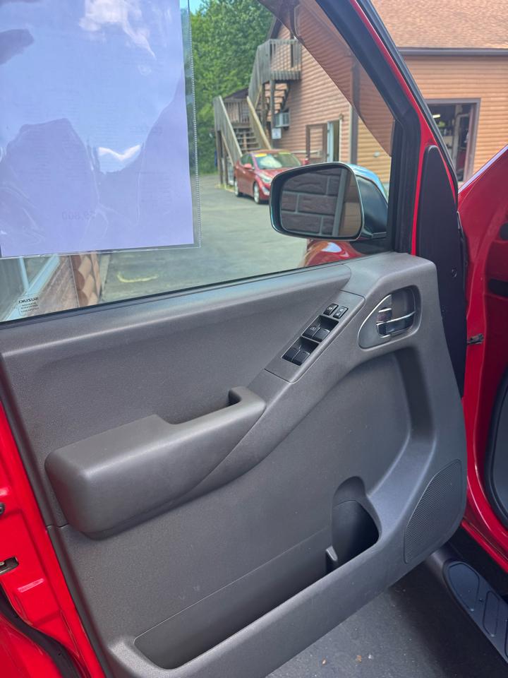Suzuki Equator 4WD Crew Cab V6 Auto RMZ-4 2011