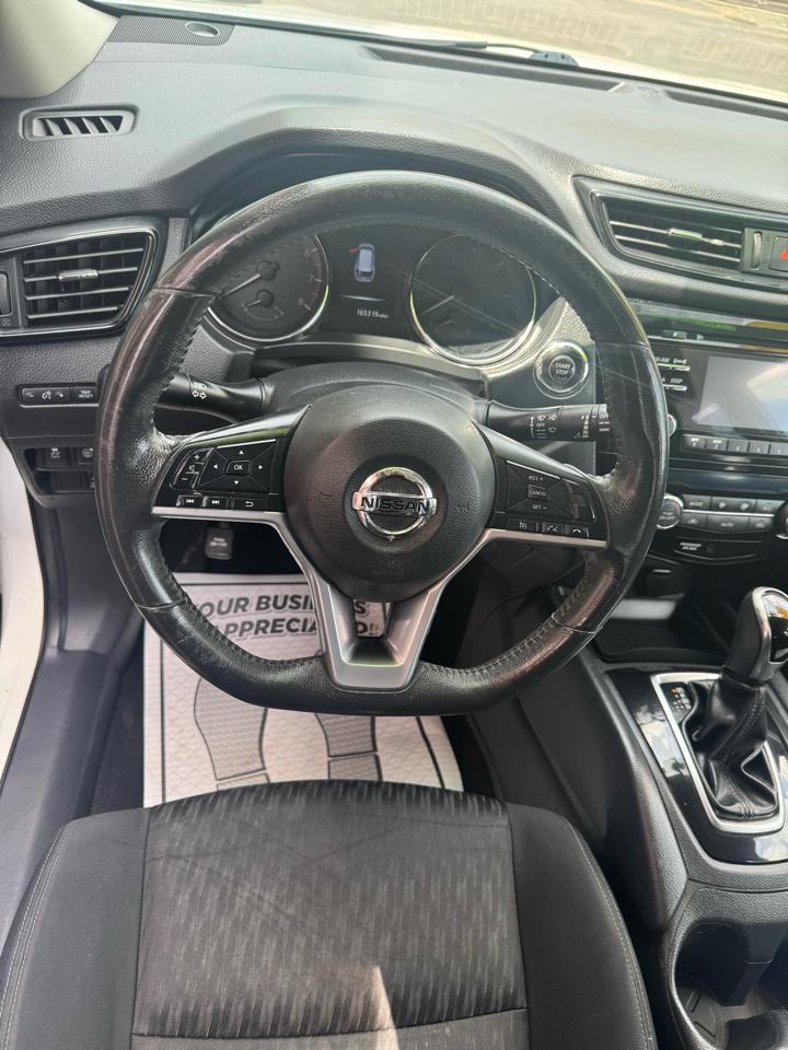 Nissan Rogue  2017