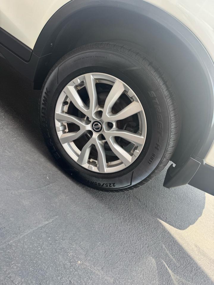 Nissan Rogue  2017