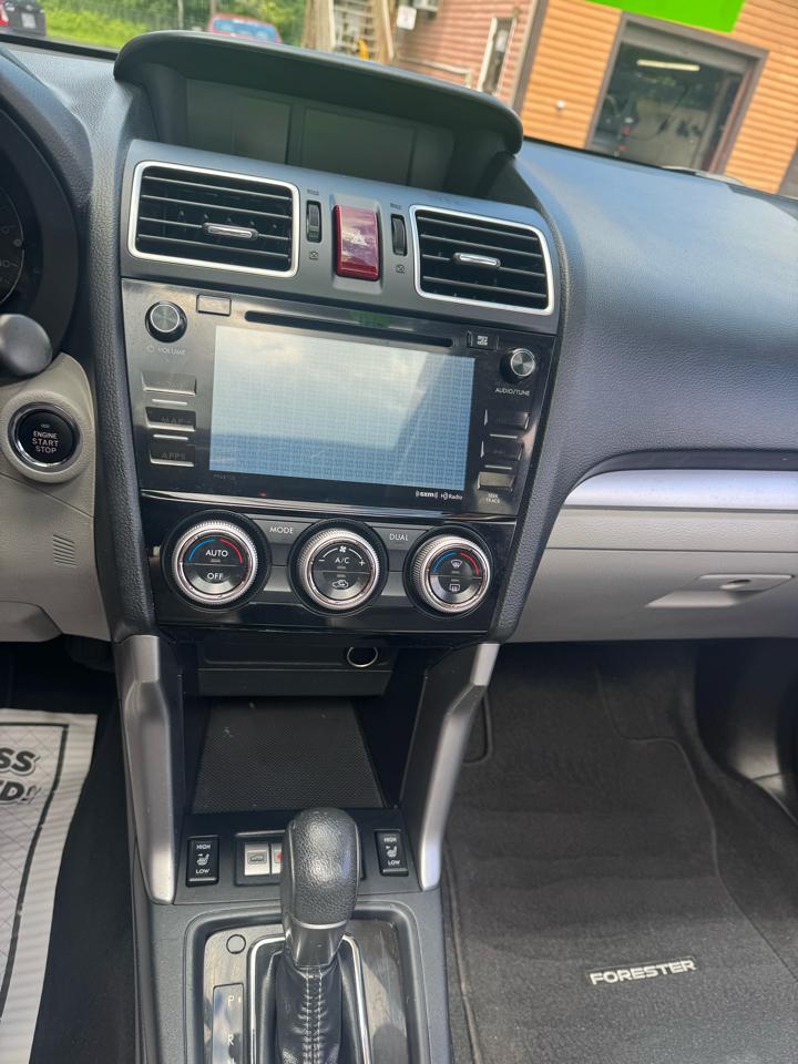 Subaru Forester  2016