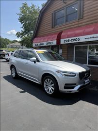 2019 Volvo XC90 T6 AWD Momentum