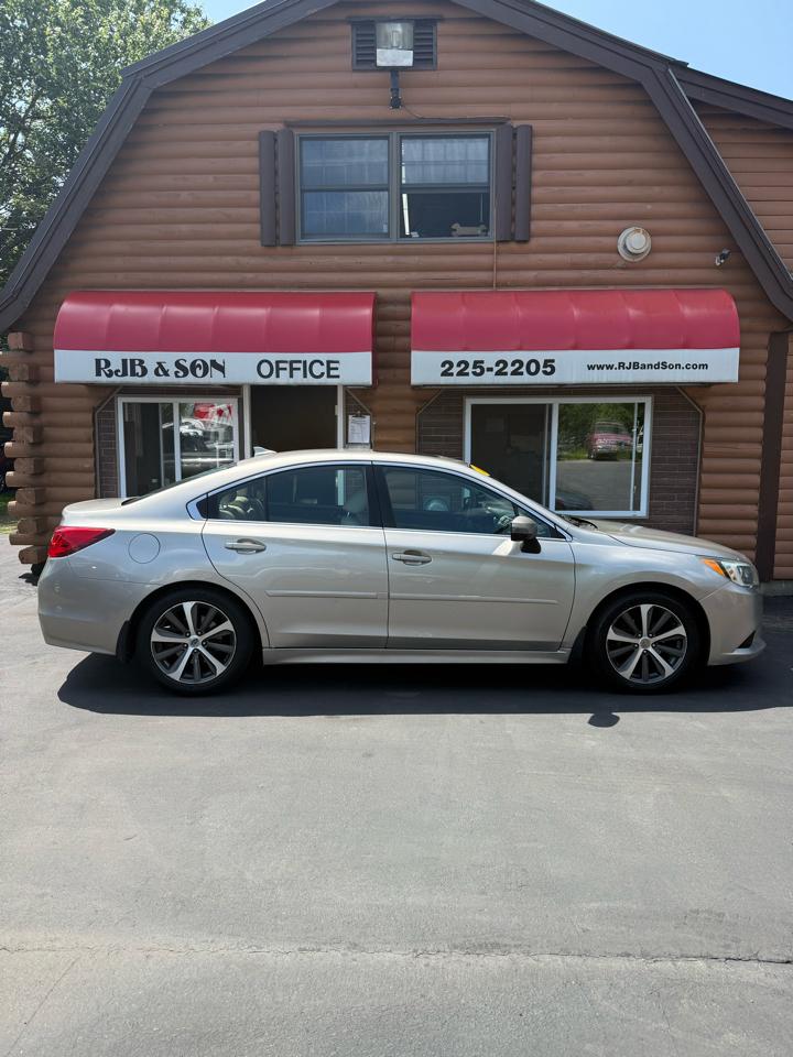 Subaru Legacy  2016