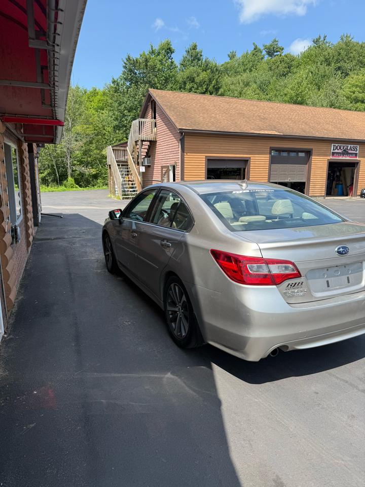 Subaru Legacy  2016
