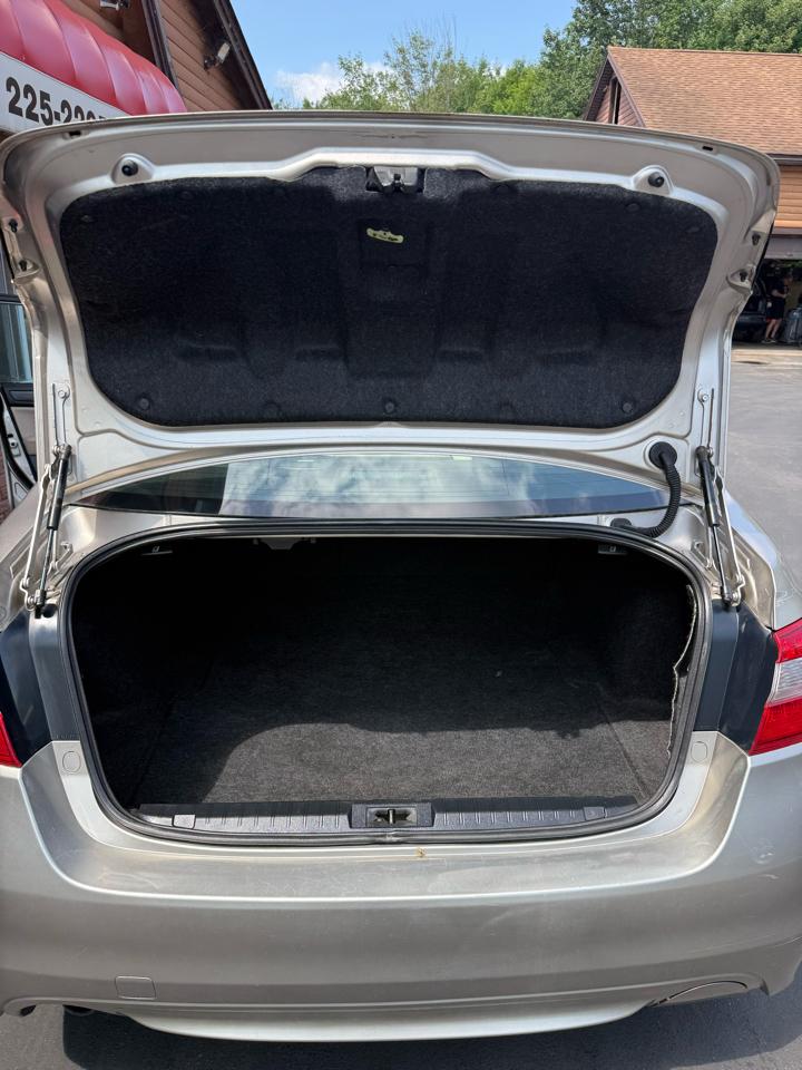 Subaru Legacy  2016
