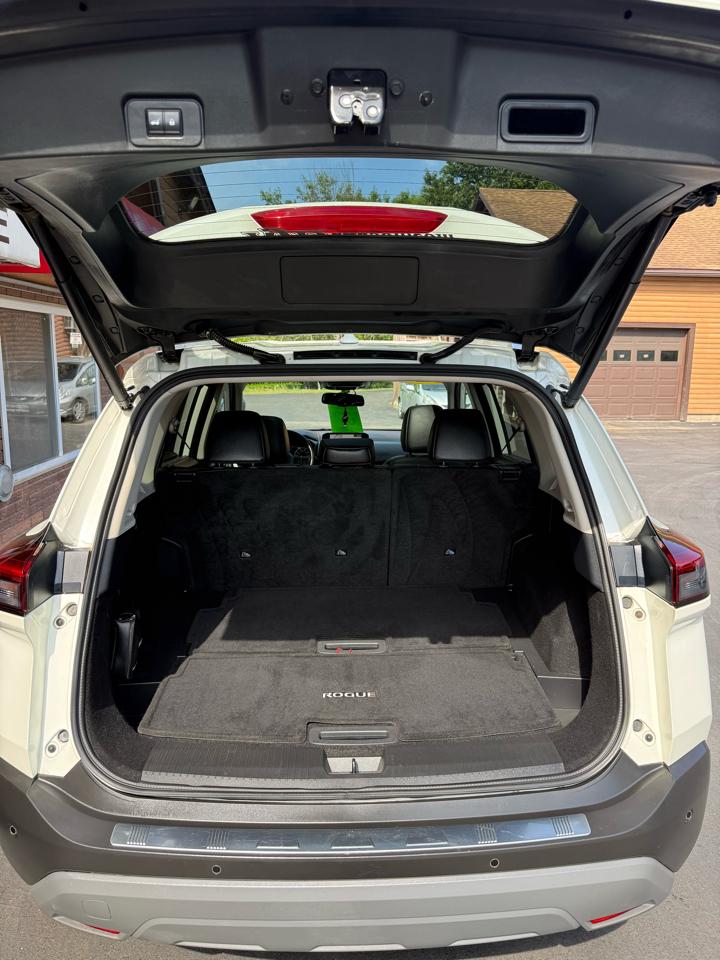 Nissan Rogue  2021