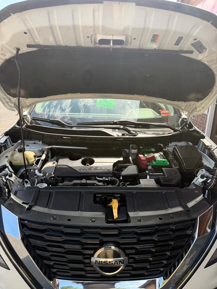 Nissan Rogue  2021