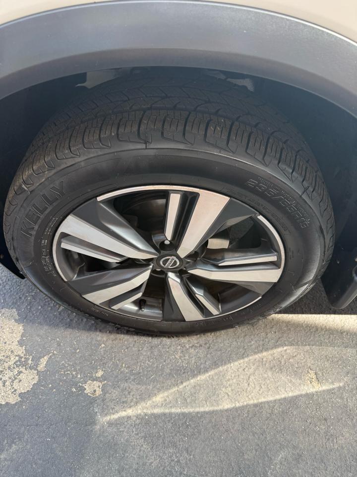 Nissan Rogue  2021