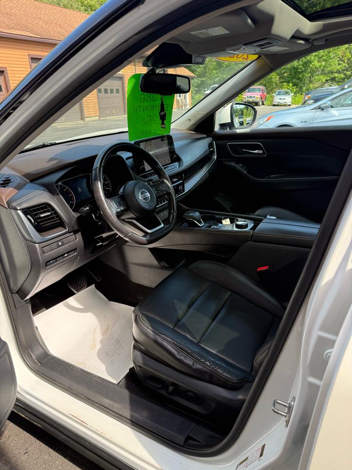 Nissan Rogue  2021
