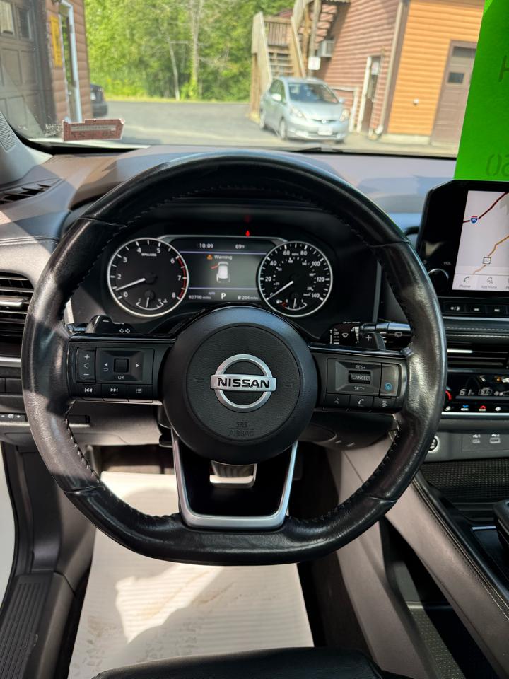 Nissan Rogue  2021