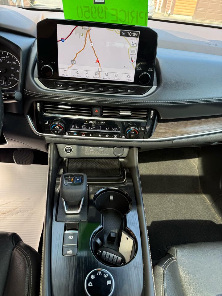 Nissan Rogue  2021