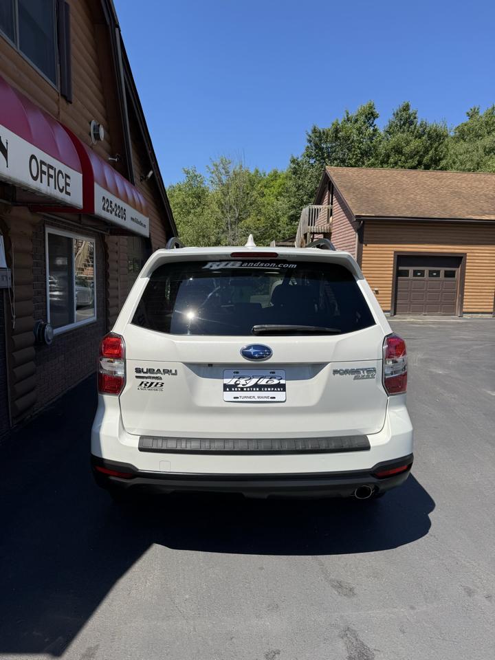 Subaru Forester  2016