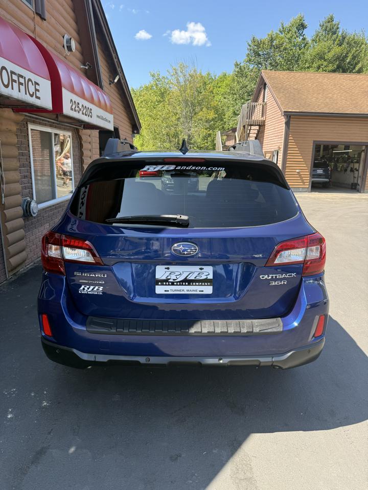 Subaru Outback  2017